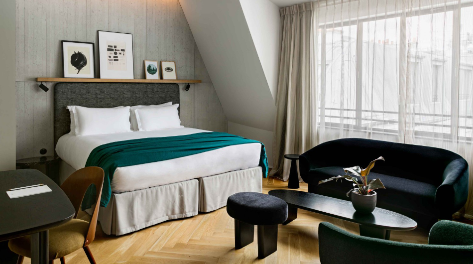 Follow These Steps To Turn Your Bedroom Into A Fancy Hotel Bedroom