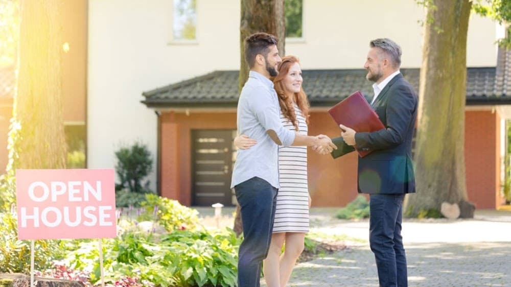 Benefits and Drawbacks of an Open House