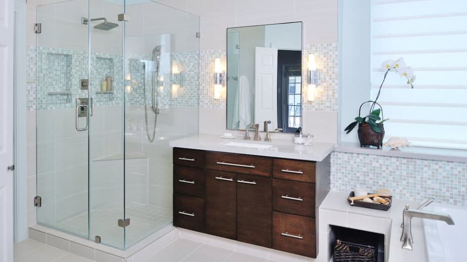 7 Clever Ideas That Can Make Your Small Bathroom Look Bigger