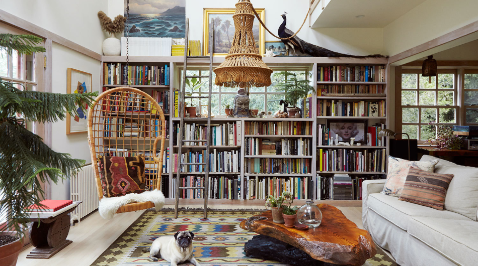 Turn An Ordinary Bookshelf Into An Eye-Catching Display