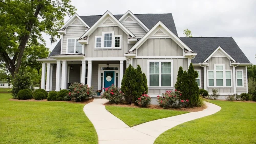 10 Easy and Quick Ways to Improve the Curb Appeal of Your Home